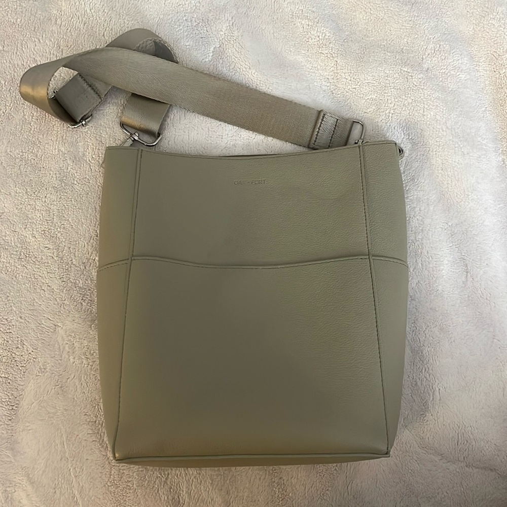 Oak & Fort Bucket Bag